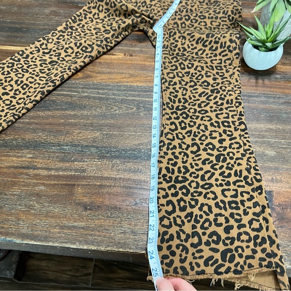 Bridget Crop High Rise Bootcut Jaguar Leopard Print Distressed Jean 26 - Picture 16 of 16
